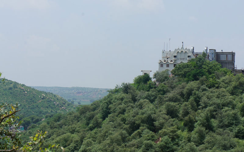 Mangad